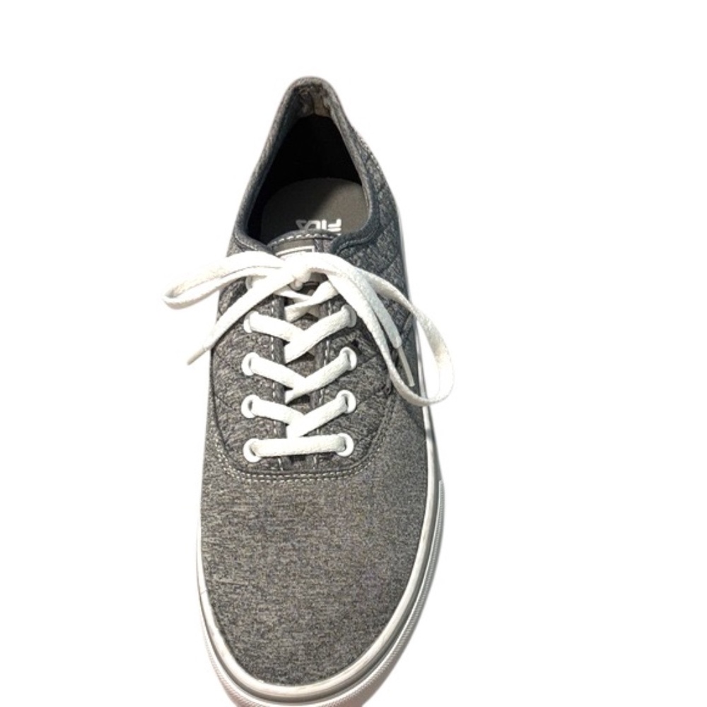 NWOT-Fila Women’s Low-Top Canvas Sneakers w/ a Quilted Pattern-Grey & White - Picture 9 of 11